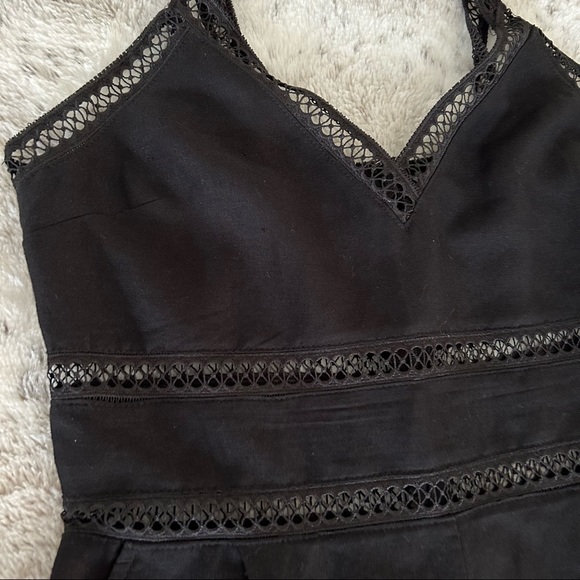 Express Linen Jumpsuit - Picture 4 of 9